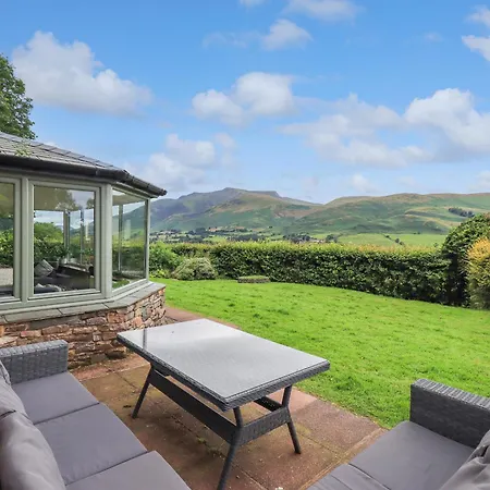 Flaska House Hébergement de vacances *