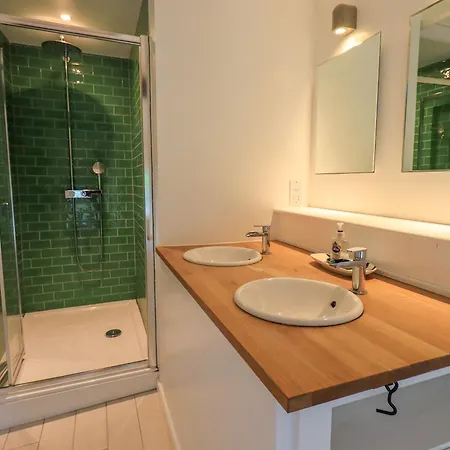 Flaska House בית נופש *