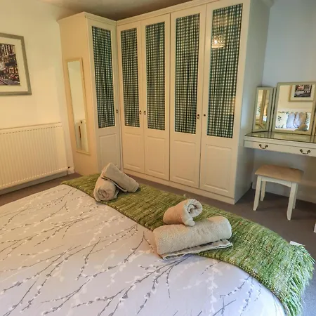 Flaska House בית נופש *